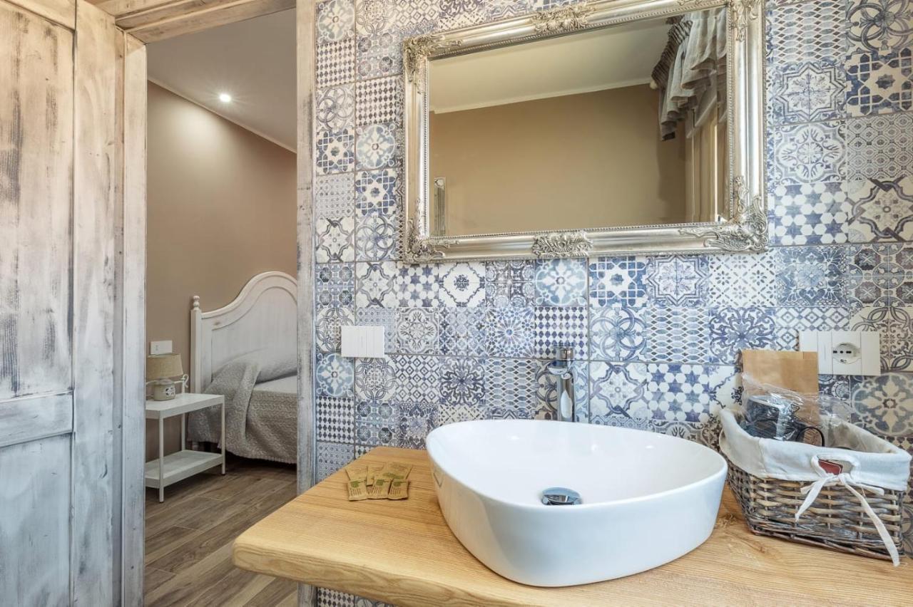B&B Da Chiara Tortoli Ngoại thất bức ảnh