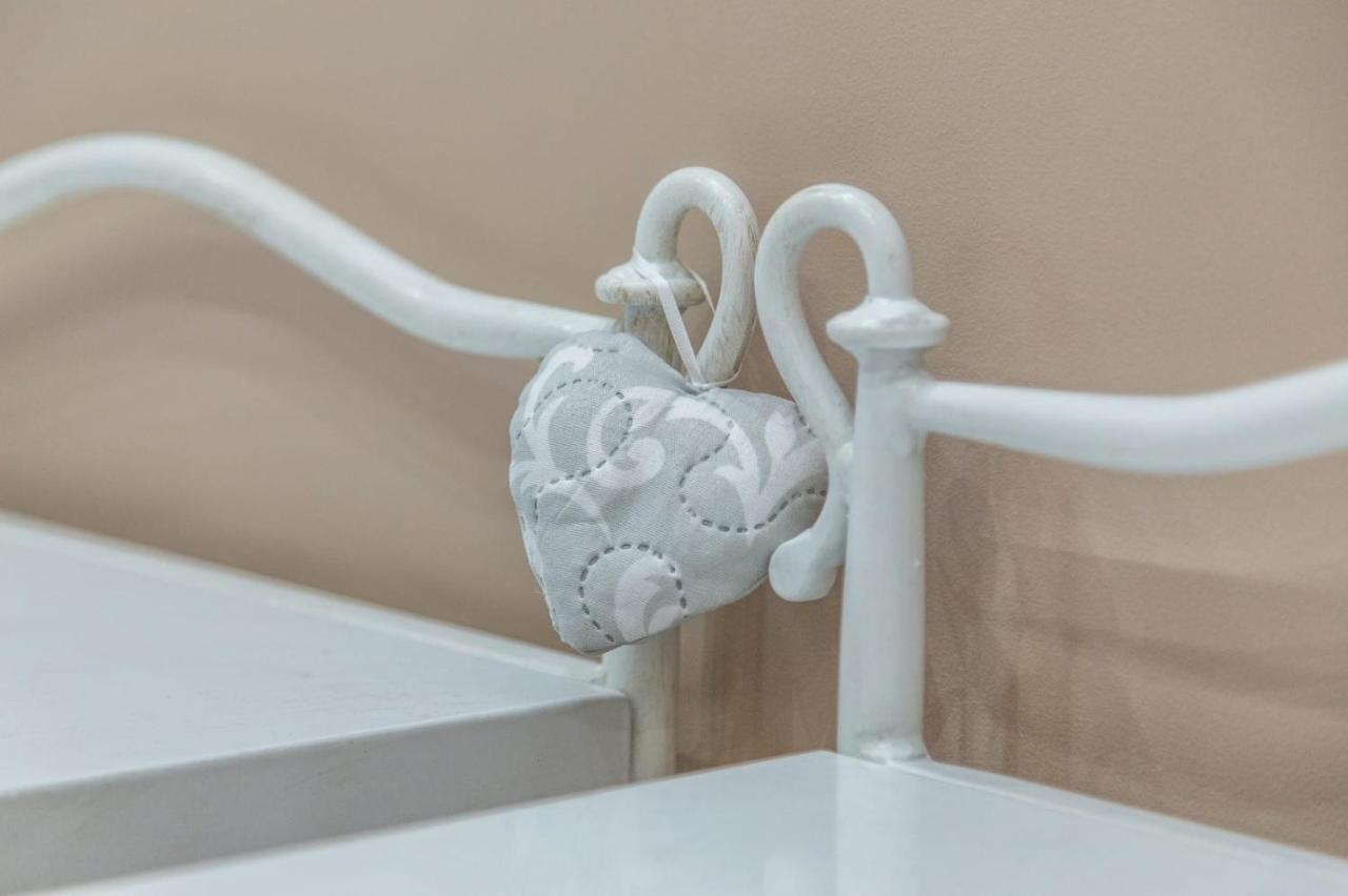 B&B Da Chiara Tortoli Ngoại thất bức ảnh