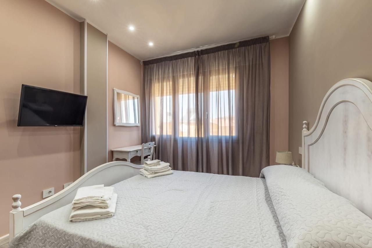B&B Da Chiara Tortoli Ngoại thất bức ảnh
